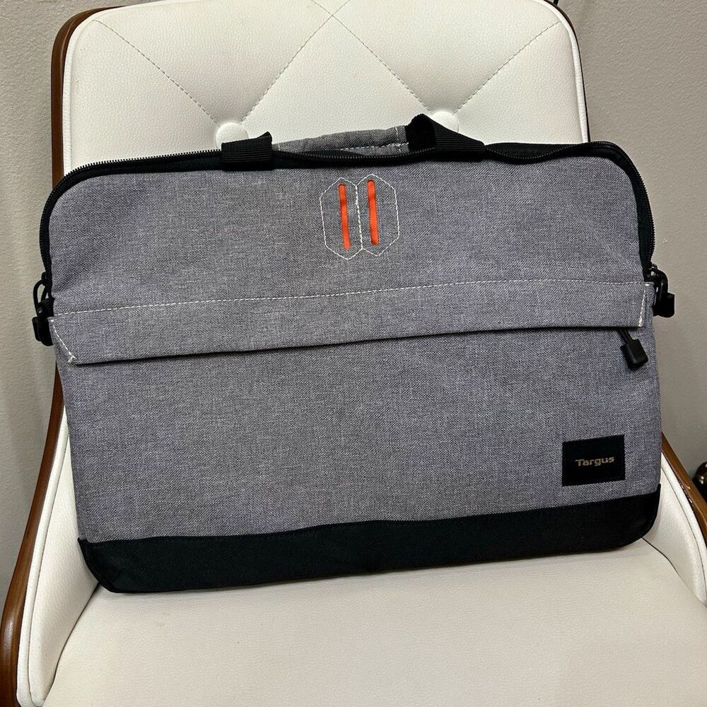 Targus Strata Slipcase 15.6in Padded Polyester Sleeve Case, Gray/Black AC0145